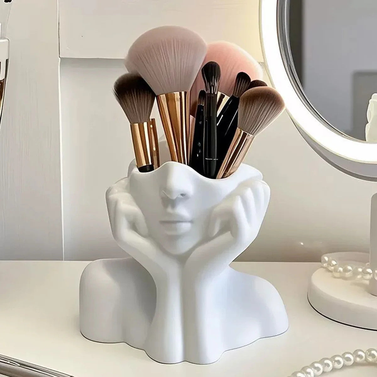 Makeup Brush Holder Human Face Art Vase for Home Organizer Plastic Material